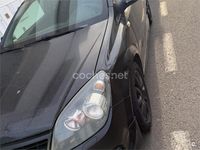 Usado Opel Astra GTC Sport 105 CV (77 kW) 2006 Negro Berlina