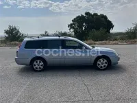 Usado Ford Mondeo Ghia 130 CV (95 kW) 2004 Gris / plata Familiar