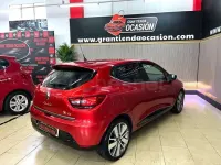 Usado Renault Clio Dynamique 90 CV (66 kW) 2015 Rojo Utilitario