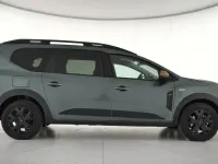 Nuevo Dacia Jogger Extreme 140 CV (102 kW) 2025 Verde cedro Monovolumen