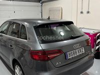 Usado Audi A3 116 CV (85 kW) 2018 Gris / plata Berlina