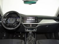 Usado Skoda Kamiq Ambition 110 CV (80 kW) 2022 Blanco SUV