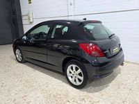 Usado Peugeot 207 Sport 90 CV (66 kW) 2008 Negro Utilitario