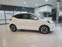 Usado Hyundai i10 67 CV (49 kW) 2025 Blanco Utilitario