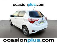 Usado Toyota Yaris Hybrid Active 100 CV (73 kW) 2018 Blanco Utilitario