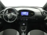 Usado Toyota Aygo X Play 72 CV (52 kW) 2025 Blanco SUV