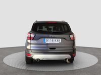 Usado Ford Kuga Trend 150 CV (110 kW) 2019 Gris / plata SUV