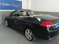 Usado Ford Focus Cabriolet Titanium 145 CV (106 kW) 2008 Negro Descapotable