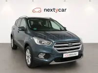 Usado Ford Kuga Trend 150 CV (110 kW) 2019 Azul SUV
