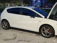 Begagnad Seat Leon FR 200 HK (147 kW) 2008 Vit Halvkombi