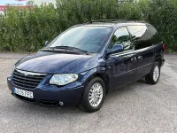Usado Chrysler Voyager 150 CV (110 kW) 2006 Azul Monovolumen