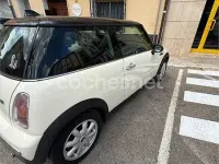 Usado Mini ONE 90 CV (66 kW) 2003 Beige Utilitario