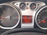 Usado Ford Focus Trend 109 CV (80 kW) 2010 Blanco Familiar