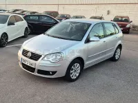 Usado VW Polo United 70 CV (51 kW) 2009 Gris / plata Utilitario
