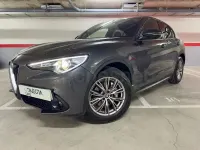 Usado Alfa Romeo Stelvio Super 160 CV (117 kW) 2022 Gris / plata SUV
