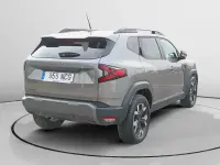 Usado Dacia Duster Extreme 131 CV (96 kW) 2025 Gris / plata SUV