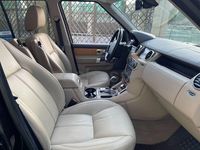 Usado Land Rover Discovery 4 HSE 245 CV (180 kW) 2011 Violeta / lila SUV