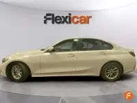Usado BMW 318 150 CV (110 kW) 2022 Blanco Berlina