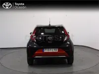 Usado Toyota Aygo X Edition 72 CV (52 kW) 2022 Rojo SUV