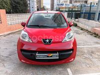 Usado Peugeot 107 Urban Move 68 CV (50 kW) 2008 Rojo Utilitario