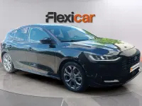 Usado Ford Focus ST-Line 155 CV (114 kW) 2023 Negro Berlina