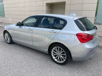 Usado BMW 118 150 CV (110 kW) 2018 Gris / plata Berlina