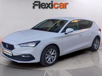 Usado Seat Leon Style 140 CV (102 kW) 2021 Blanco Familiar
