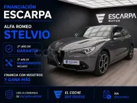 Usado Alfa Romeo Stelvio Veloce 210 CV (154 kW) 2021 Gris / plata SUV