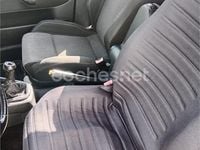 Usado VW Golf IV Highline 105 CV (77 kW) 2002 Gris / plata Familiar