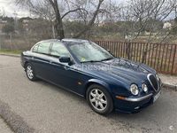 Usado Jaguar S-Type 240 HP (176 kW) 2001 Azul Sedan