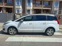 Usado Peugeot 5008 Access 130 CV (95 kW) 2015 Blanco Monovolumen