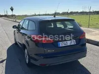 Usado Ford Focus Trend 115 CV (84 kW) 2015 Azul Familiar