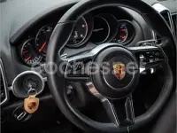 Usado Porsche Cayenne Diesel 262 CV (192 kW) 2016 Gris / plata SUV