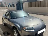 Usado Mazda MX5 Active 126 CV (92 kW) 2007 Gris / plata Descapotable