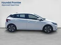 Usado Hyundai i20 101 CV (74 kW) 2022 Blanco Utilitario
