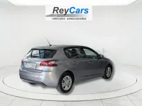 Usado Peugeot 308 Style 100 CV (73 kW) 2016 Gris / plata Berlina