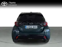 Usado Toyota Yaris Hybrid Style 116 CV (85 kW) 2025 Verde Berlina