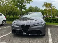 Usado Alfa Romeo Giulia Veloce 280 CV (205 kW) 2022 Gris / plata Berlina