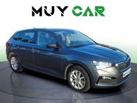 Usado Skoda Scala 110 CV (80 kW) 2022 Gris Utilitario