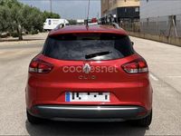 Usado Renault Clio GrandTour Zen 90 CV (66 kW) 2019 Rojo Familiar