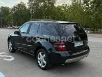 Usado Mercedes ML320 224 CV (164 kW) 2006 Negro SUV