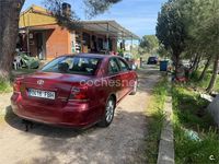 Usado Toyota Avensis Sol 150 CV (110 kW) 2006 Rojo Berlina