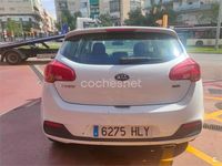 Usado Kia Ceed GT 90 HP (66 kW) 2012 Branco Sedan