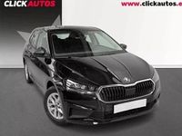 Usado Skoda Fabia Essence 95 CV (69 kW) 2025 Plata