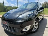Usado Renault Grand Scénic Dynamique 130 CV (95 kW) 2010 Negro Monovolumen