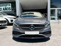 Usado Mercedes CLA220 Shooting Brake AMG line 170 CV (125 kW) 2018 Gris Familiar