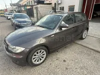 Usado BMW 118 129 CV (94 kW) 2005 Marrón Utilitario