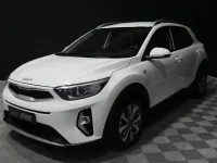 Usado Kia Stonic 101 CV (74 kW) 2023 Blanco SUV