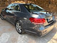 Usado Mercedes E300 Avantgarde 231 CV (169 kW) 2015 Gris / plata Berlina