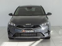 Usado Kia Ceed 120 CV (88 kW) 2023 Oscuro Utilitario